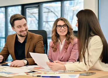Associate Analyst